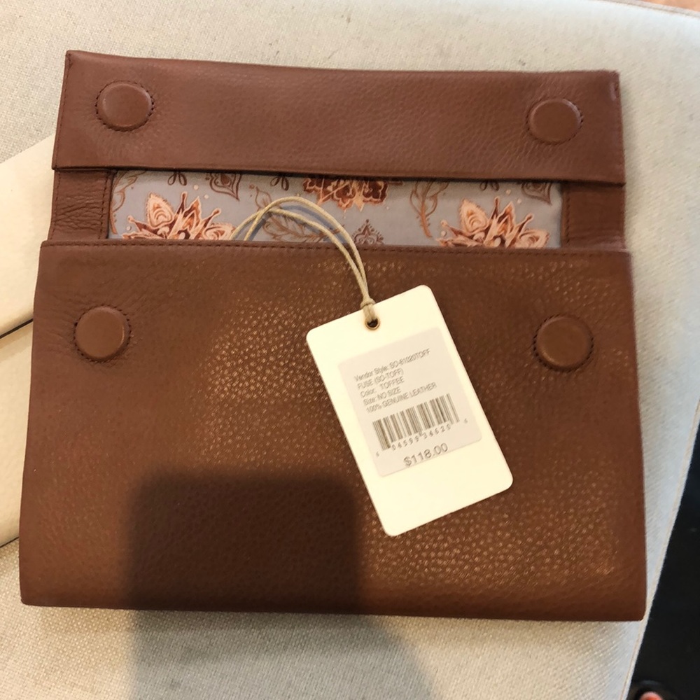 Fuse by Hobo - clutch/ wristlet